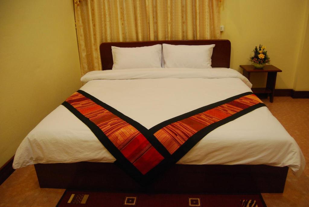 Sengkeo Hotel Vientiane Bagian luar foto