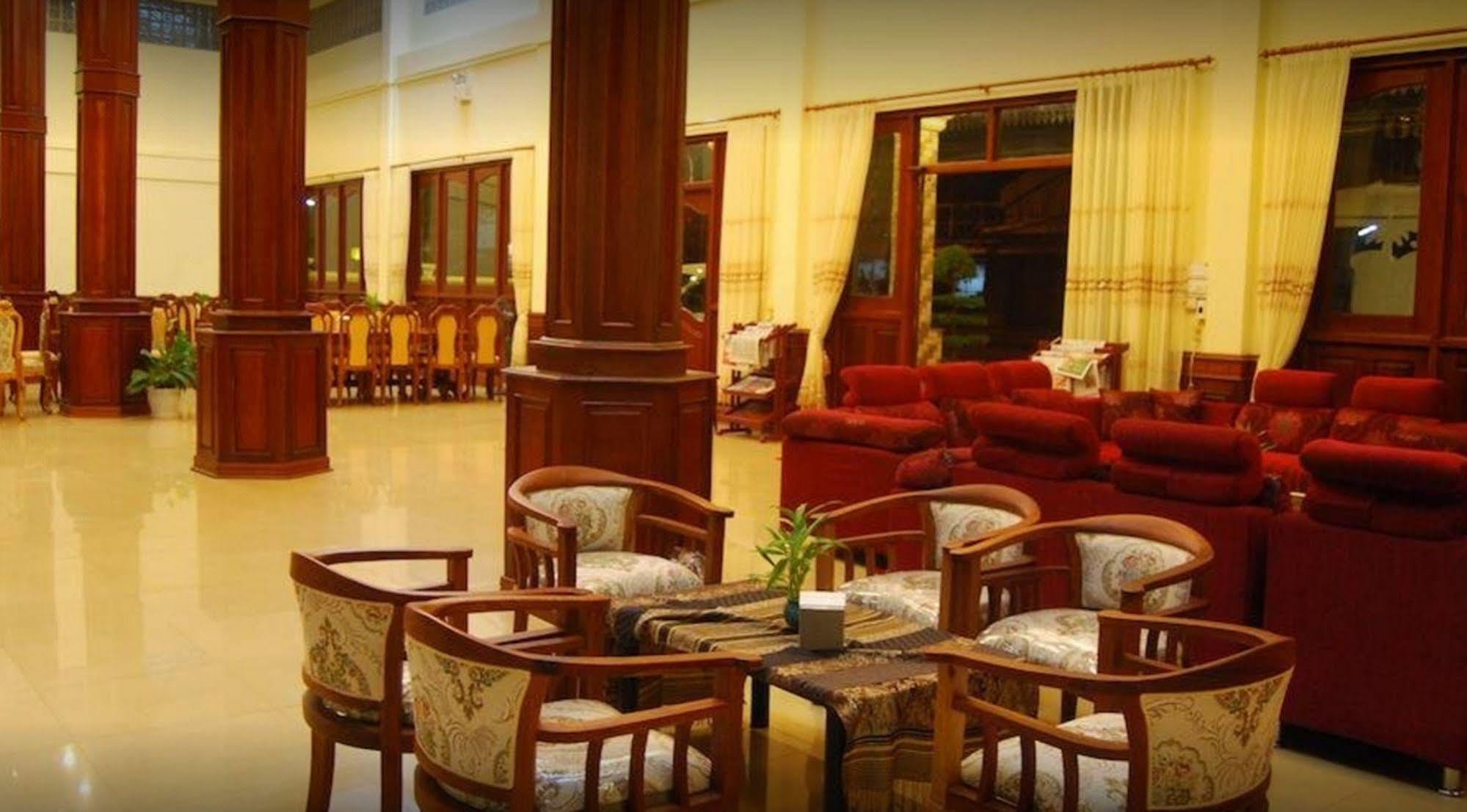 Sengkeo Hotel Vientiane Bagian luar foto